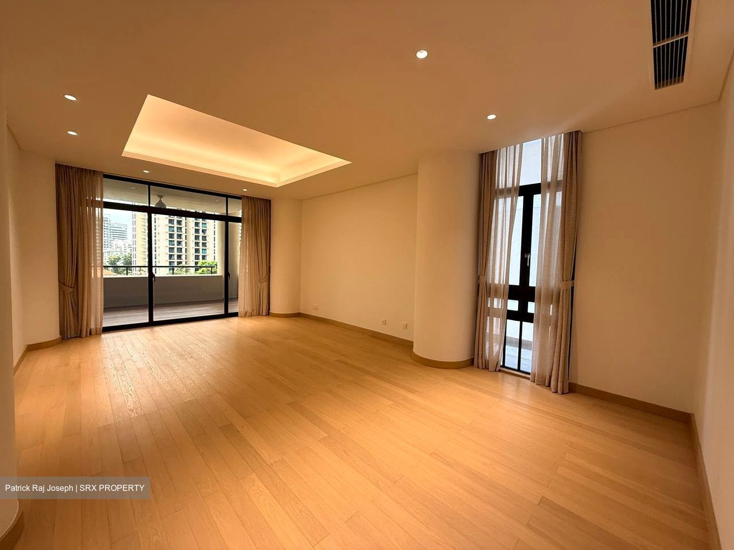 The Colonnade (D10), Condominium #539337641